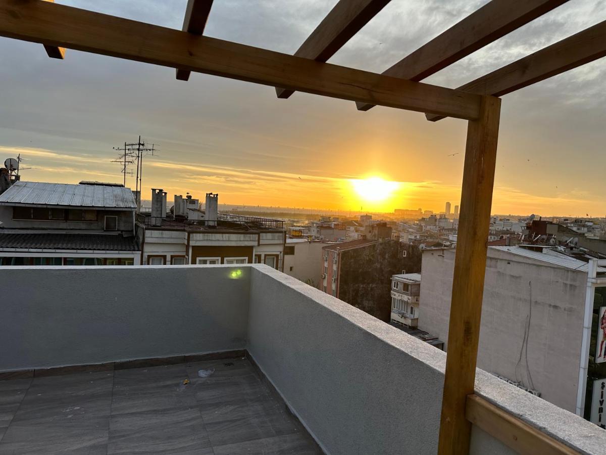 Apartament Fatih Merkezi Lokasyon Guzel Teras Manzarasi